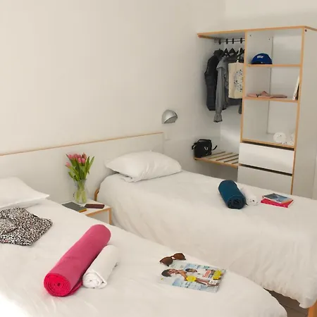 Ulvf Les Romarins Appart hôtel 3*