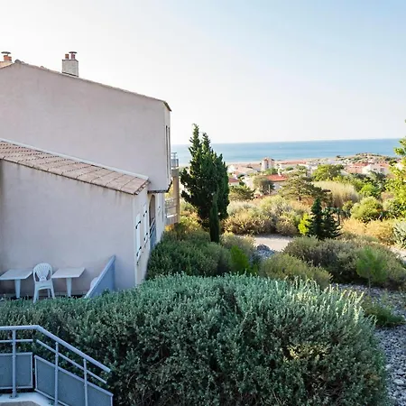 Ulvf Les Romarins Appart hôtel 3*