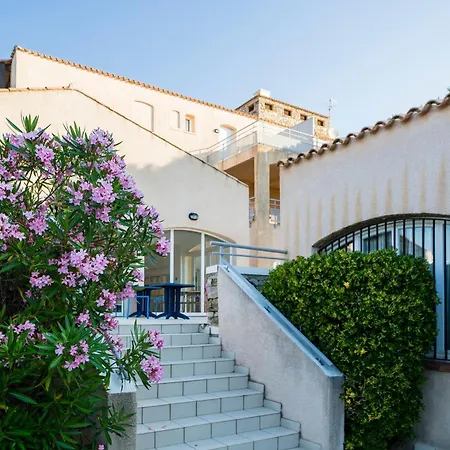 Apart Otel Ulvf Les Romarins